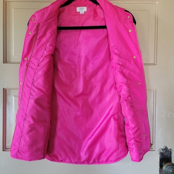 Crown & Ivy Vest Hot Pink W/ Gold Accents Size Large Zipper & Button Overlay EUC - Picture 6 of 10